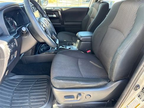 Used 2022 Toyota 4Runner TRD Off-Road image 9