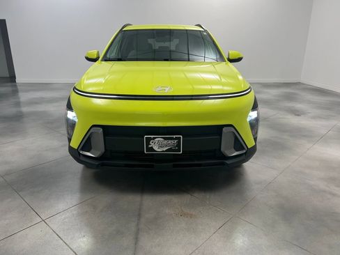 Used 2024 Hyundai Kona SEL image 2