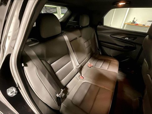 Used 2023 Chevrolet TrailBlazer RS w/ Sun and Liftgate Package image 35