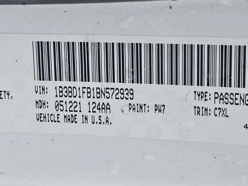 Used 2011 Dodge Avenger Mainstreet w/ Cold Weather Group image 10