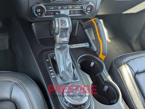 Used 2023 Ford Bronco Badlands image 22