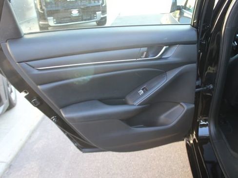 Used 2022 Honda Accord Sport image 22