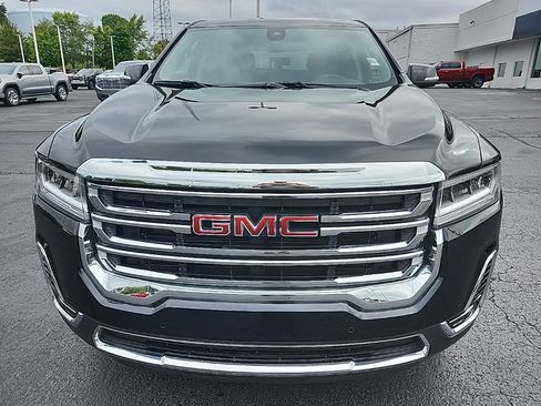 Certified 2023 GMC Acadia SLE w/ LPO, Floor Liner Package image 8