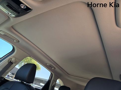 New 2025 Kia Sorento EX w/ EX Panoramic Sunroof Package image 8