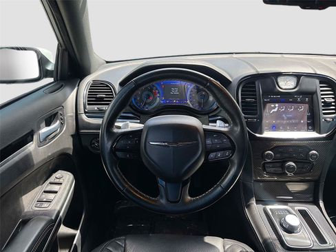 Used 2023 Chrysler 300 C image 26