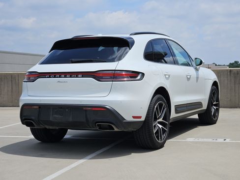 Used 2022 Porsche Macan AWD/4WD image 8