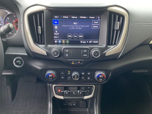 Used 2022 GMC Terrain Denali w/ Denali Premium Package AWD/4WD image 23