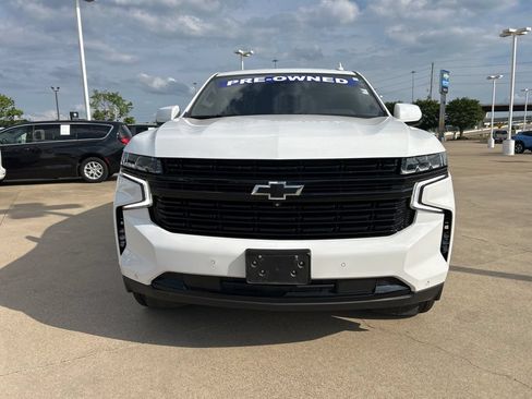 Used 2023 Chevrolet Suburban RST w/ Luxury Package RWD image 2