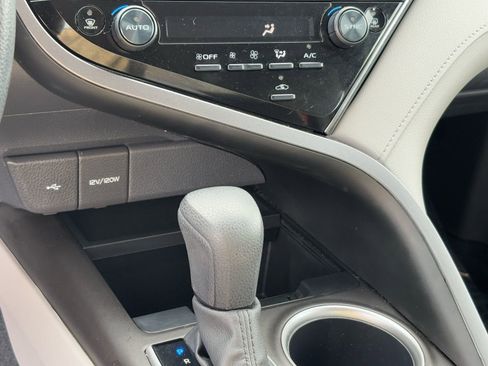 Certified 2024 Toyota Camry LE image 27