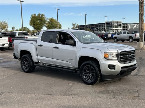 Used 2019 GMC Canyon 2WD w/ Convenience Package image 7