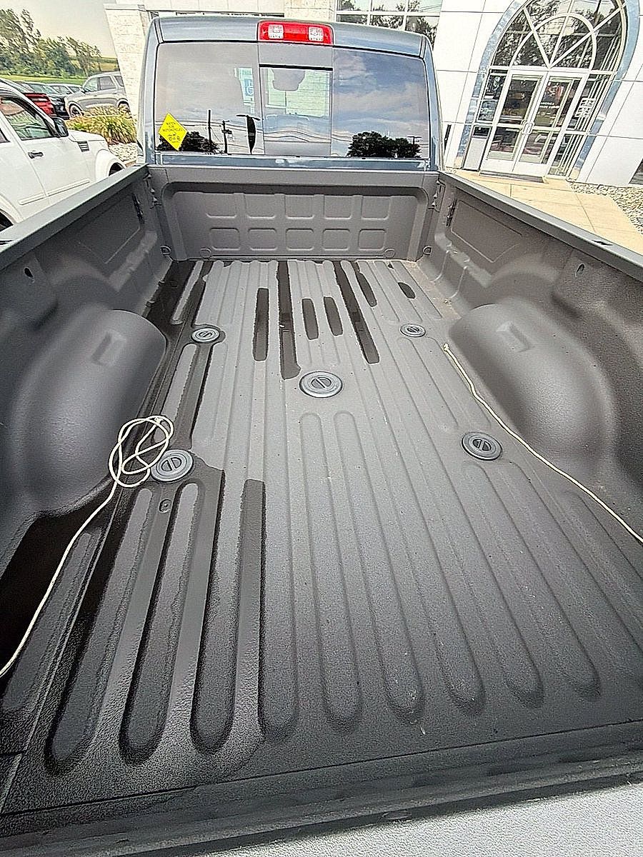 Used 2025 RAM 2500 Laramie w/ Safety Group AWD/4WD image 5
