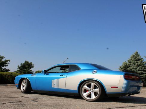 Used 2010 Dodge Challenger SRT8 w/ SRT Option Group II image 6