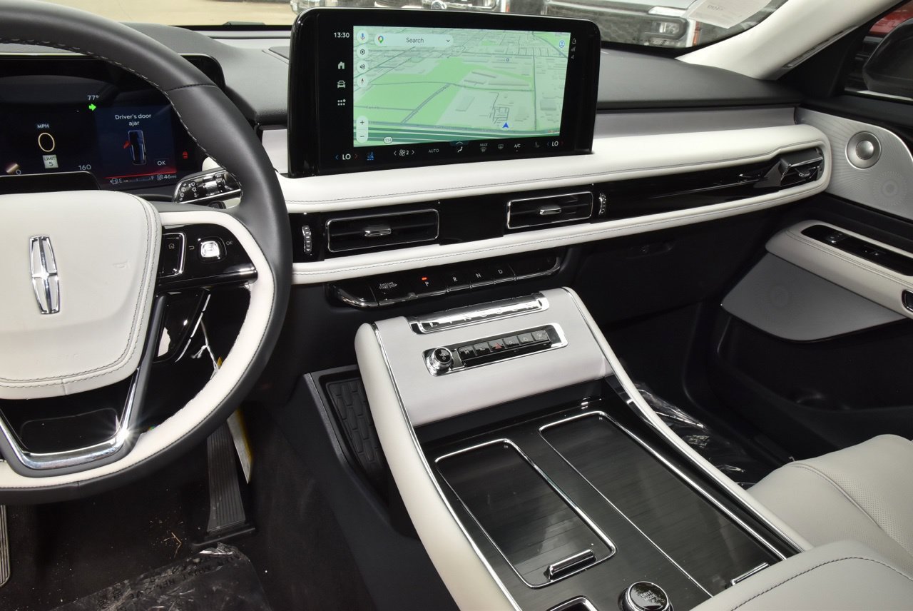 New 2027 Lincoln Aviator Reserve AWD/4WD image 27