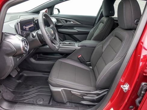 New 2026 Chevrolet Equinox EV LT image 13