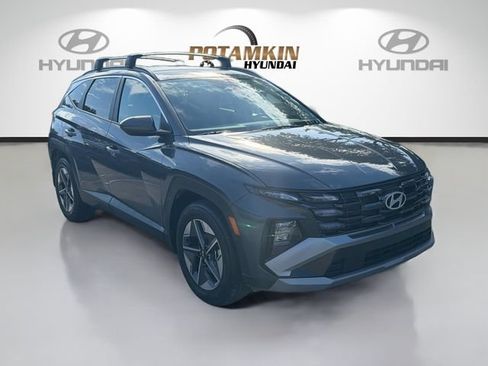 Used 2025 Hyundai Tucson SEL FWD image 3