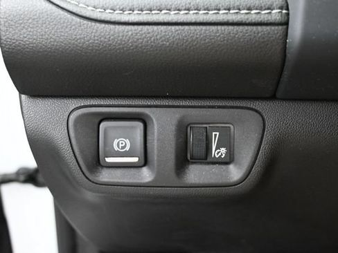 Used 2023 GMC Acadia SLE w/ Driver Convenience Package FWD image 15