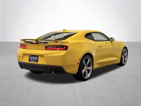 Used 2017 Chevrolet Camaro SS RWD image 10