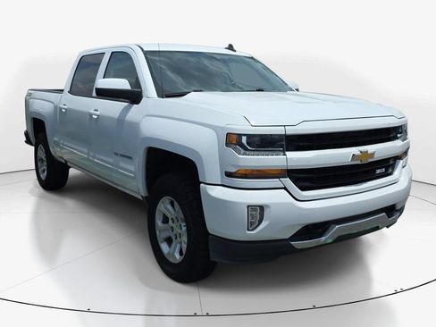 Used 2018 Chevrolet Silverado 1500 LT w/ All Star Edition AWD/4WD image 4