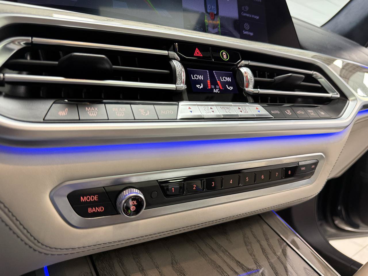 Used 2019 BMW X7 xDrive50i w/ Executive Package AWD/4WD image 22
