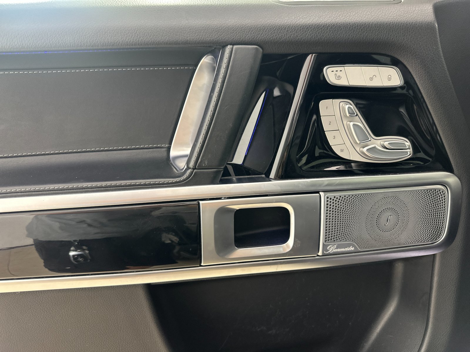Used 2022 Mercedes-Benz G 550 w/ Exclusive Interior Package image 11