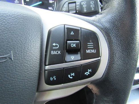 Used 2021 Ford Explorer XLT w/ Equipment Group 202A image 41