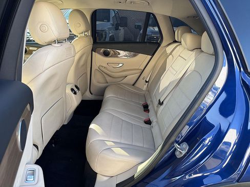 Used 2018 Mercedes-Benz GLC 300 image 24