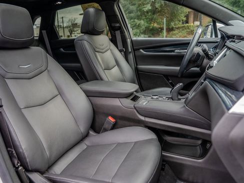 Used 2024 Cadillac XT5 Premium Luxury image 22