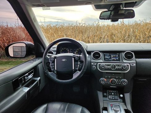 Used 2016 Land Rover LR4 HSE Silver Edition image 16