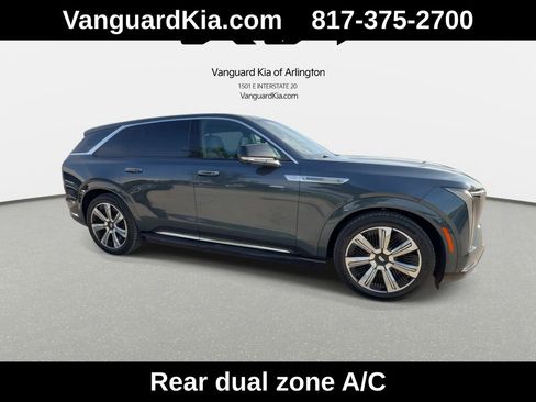Used 2025 Cadillac Escalade IQ Luxury 2 w/ LPO, Premium Carpet Package AWD/4WD image 10