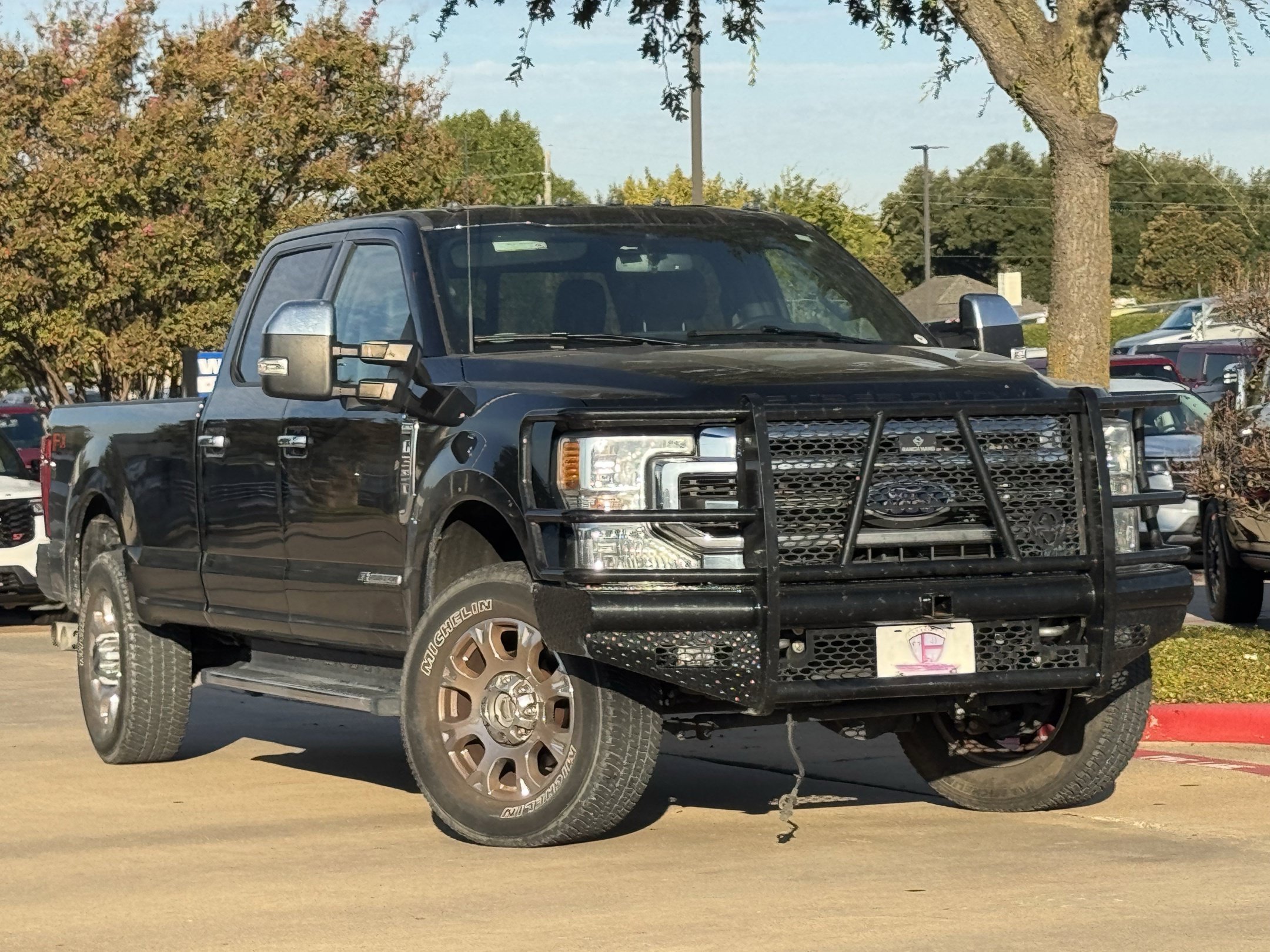 Used 2022 Ford F350 Lariat w/ Chrome Package AWD/4WD image 2
