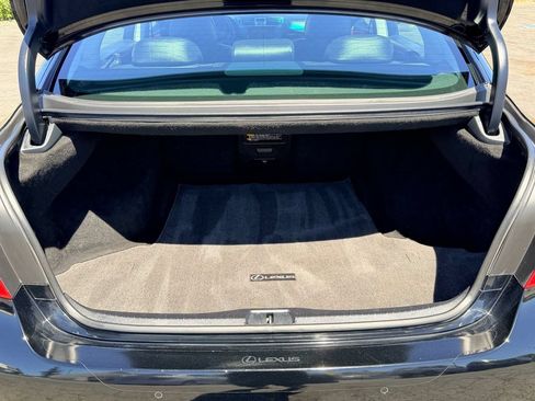 Used 2012 Lexus LS 460 L w/ Luxury Value Edition RWD image 17