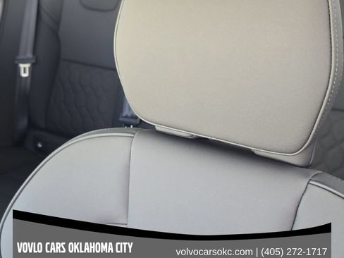 Used 2026 Volvo XC60 B5 Plus w/ Protection Package Premier AWD/4WD image 15