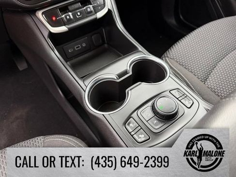 Used 2024 GMC Terrain SLE w/ Driver Convenience Package AWD/4WD image 24