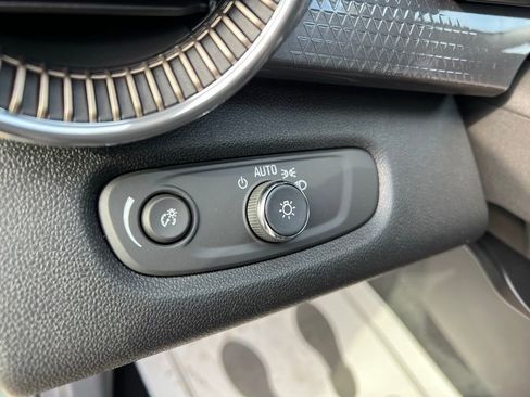 New 2026 Chevrolet Trax ACTIV w/ Driver Confidence Package FWD image 29