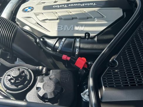 Used 2011 BMW X5 xDrive50i image 31