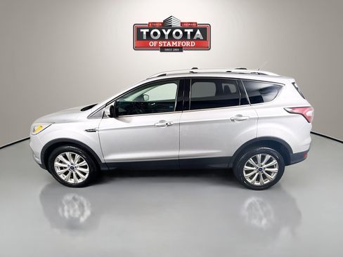 Used 2017 Ford Escape Titanium w/ Equipment Group 301A AWD/4WD image 4