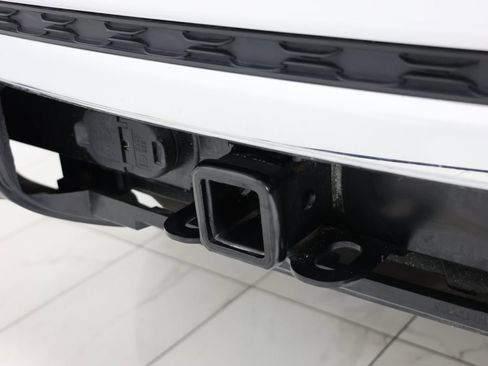 Used 2024 Jeep Grand Cherokee Limited w/ Trailer Tow Package image 17