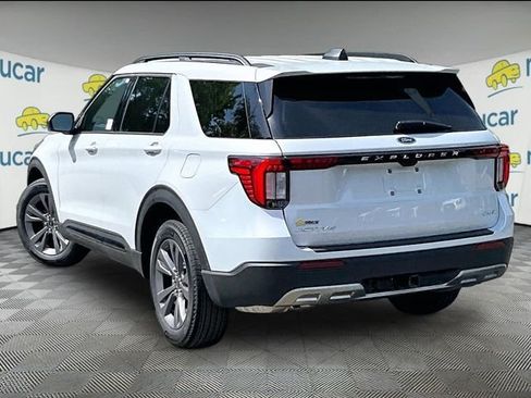 New 2026 Ford Explorer Active w/ Active Comfort Package AWD/4WD image 4