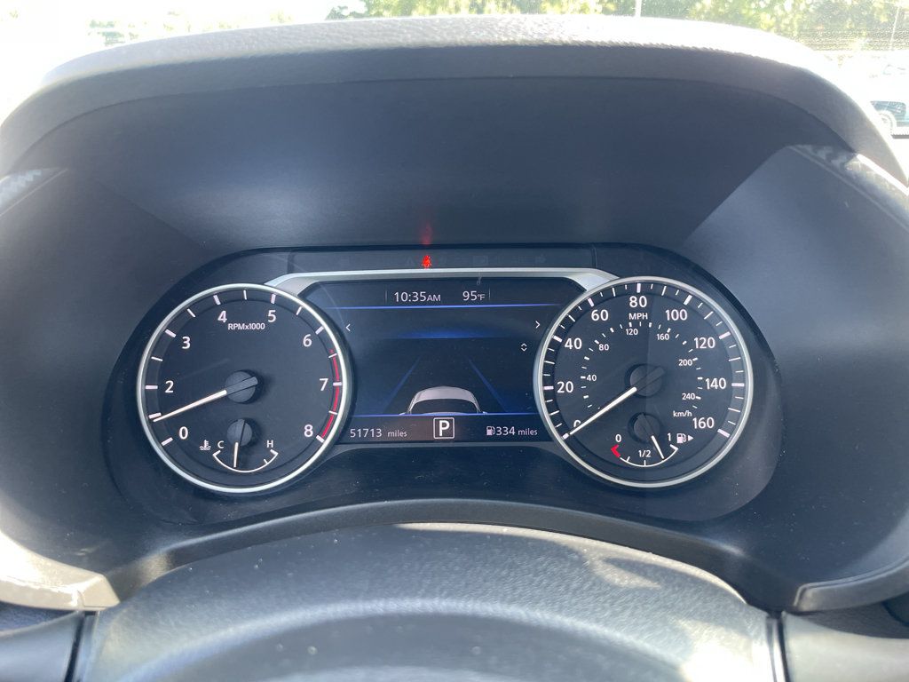 Used 2025 Nissan Sentra SV FWD image 13