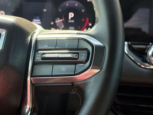 Used 2025 GMC Canyon Elevation RWD image 27