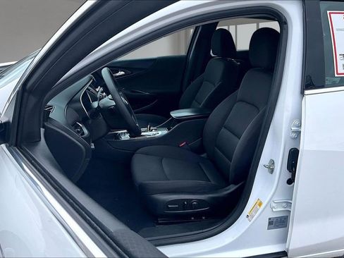 Used 2022 Chevrolet Malibu LT FWD image 22