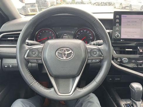 Used 2021 Toyota Camry XSE w/ Blackout Package (TMS) FWD image 12