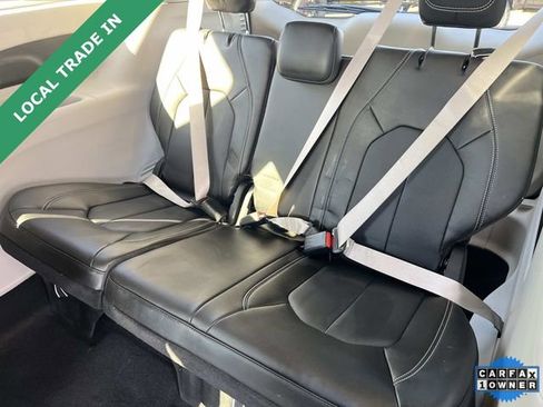Used 2024 Chrysler Pacifica Touring-L w/ Road Tripper Package image 18