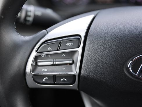 Used 2021 Hyundai Kona Night image 39