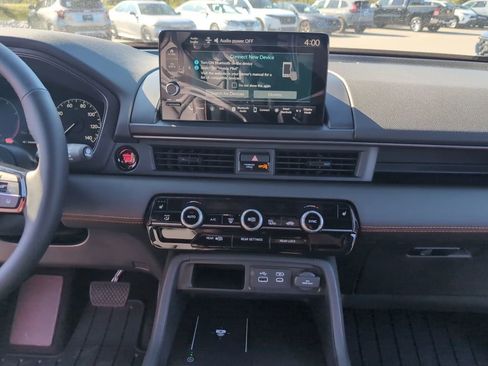 New 2025 Honda Pilot TrailSport image 20