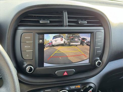 Used 2024 Kia Soul LX w/ Option Group 015 FWD image 14