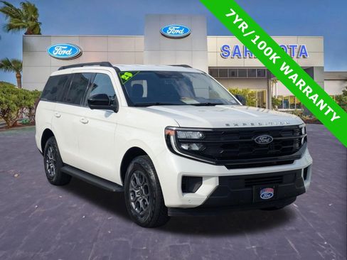 Certified 2025 Ford Expedition Active RWD image 1