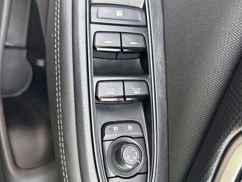 Used 2021 Subaru Forester Premium image 32