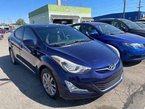 Used 2014 Hyundai Elantra SE w/ Option Group 02 image 1