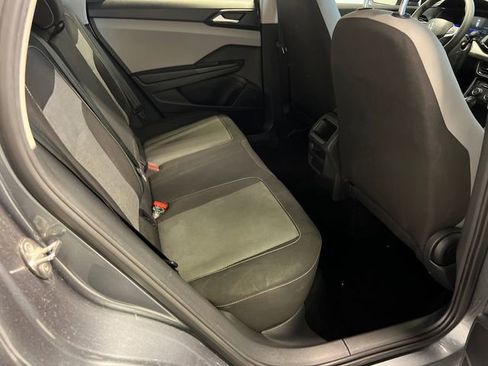 Used 2023 Volkswagen Atlas SE w/ Panoramic Sunroof Package image 12